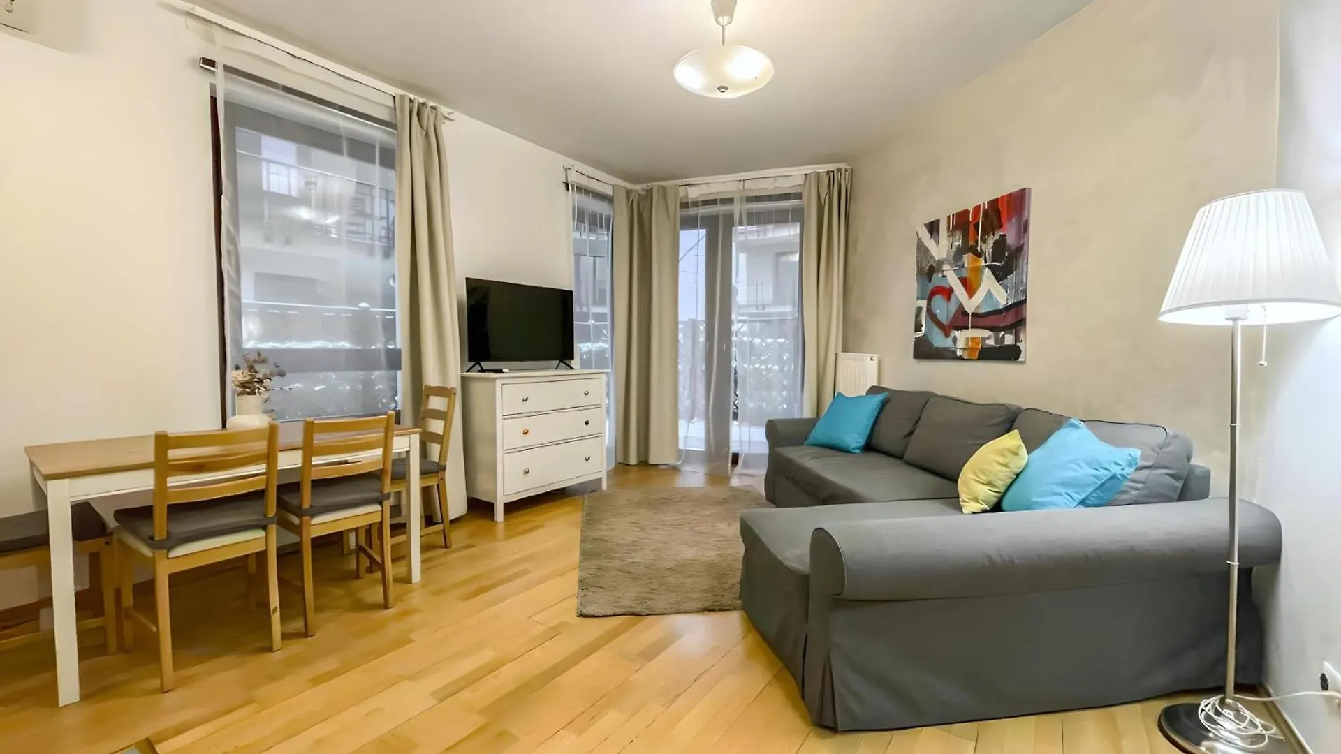 K321 Elitehost Kiraly Central Budapest Hungary