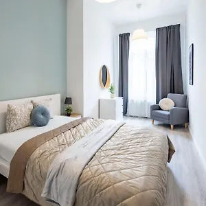 Apartment Super Cozy Next To The Eye, Budapest